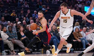 西甲：巴萨主场3-0完胜瓦伦西亚