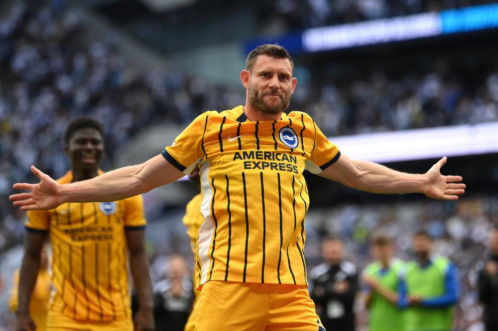 逆天乌龙！开场仅32秒町田泽维亚队长昌子源回传攻破自家大门